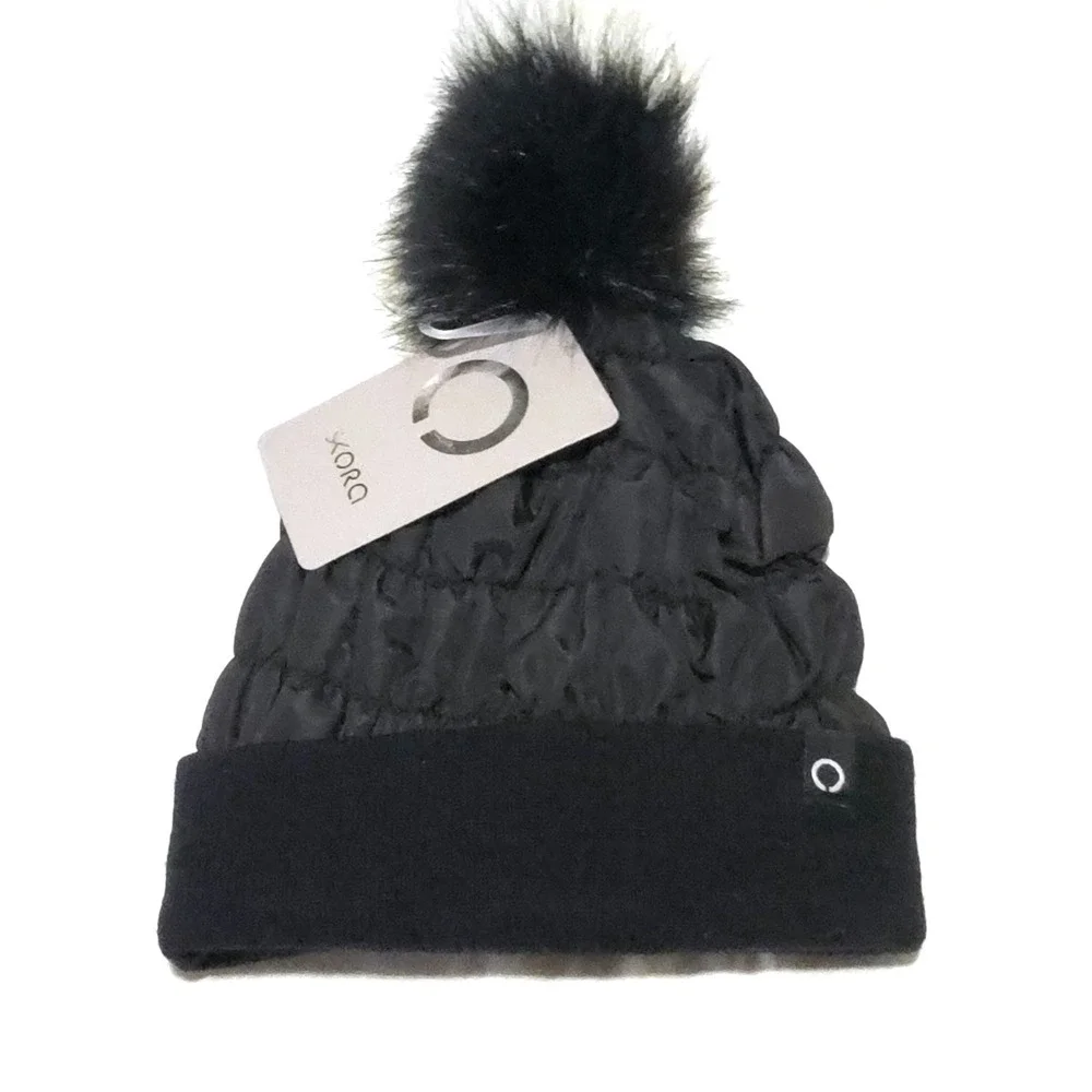 Skora Black Quilted Puffer Beanie Hat Faux Fur Pom Pom Fleece Lined NWT One Size
